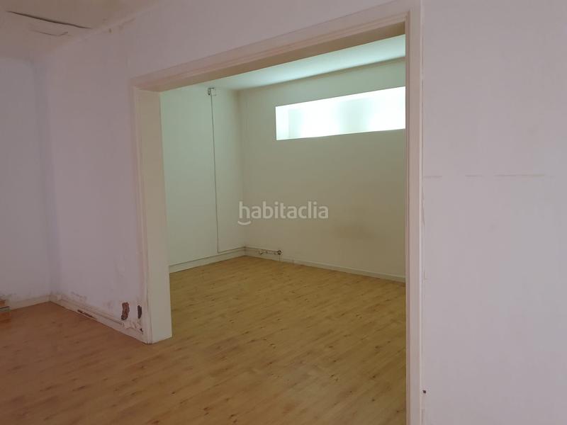 Foto a8de0e76-df51-4186-8d18-dc0be647b432. Local comercial a carrer de ventosa i roig 22a a Vilanova i la Geltrú