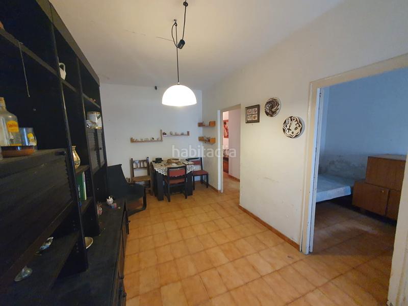 Foto b538b794-87bd-488d-8a46-bccd6f623f2a. Casa aparellada a Nucli Antic Cunit