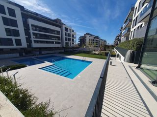 Planta baixa  Carrer del rossinyol. Planta baja orientación sur, con 2 terrazas y licencia turística