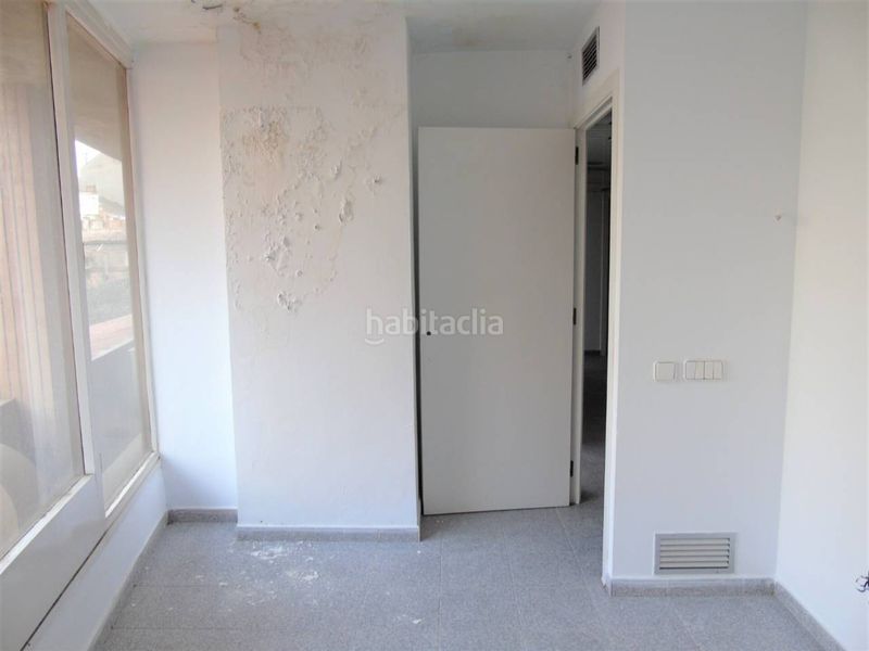 Foto 0ef0f38a-47e1-4db5-9acd-3c4281c898e6. Local comercial a Centre Vic