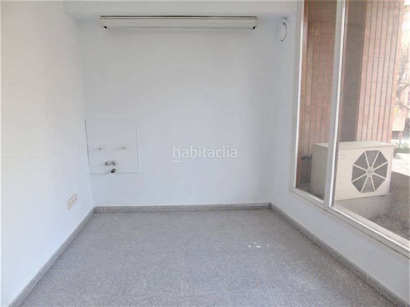 Foto 5cffb99b-40c9-4535-90a8-5ab3d213abb4. Local comercial a Centre Vic