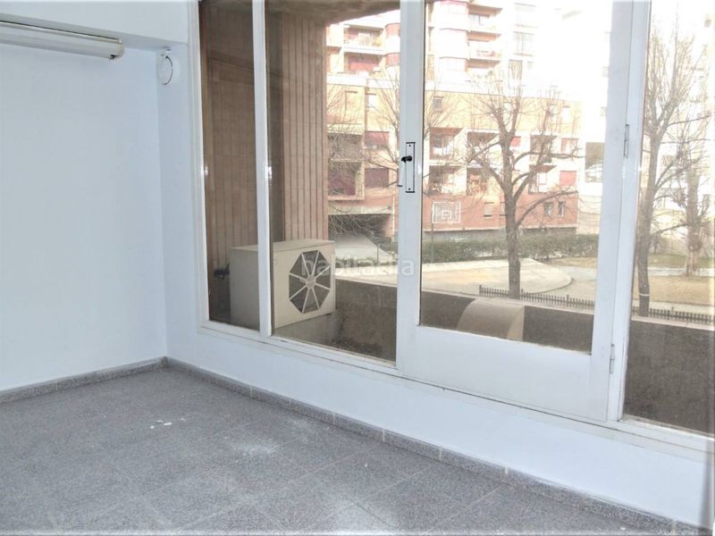 Foto f4b18ecf-229e-4011-8201-8e865983b8f2. Local comercial a Centre Vic