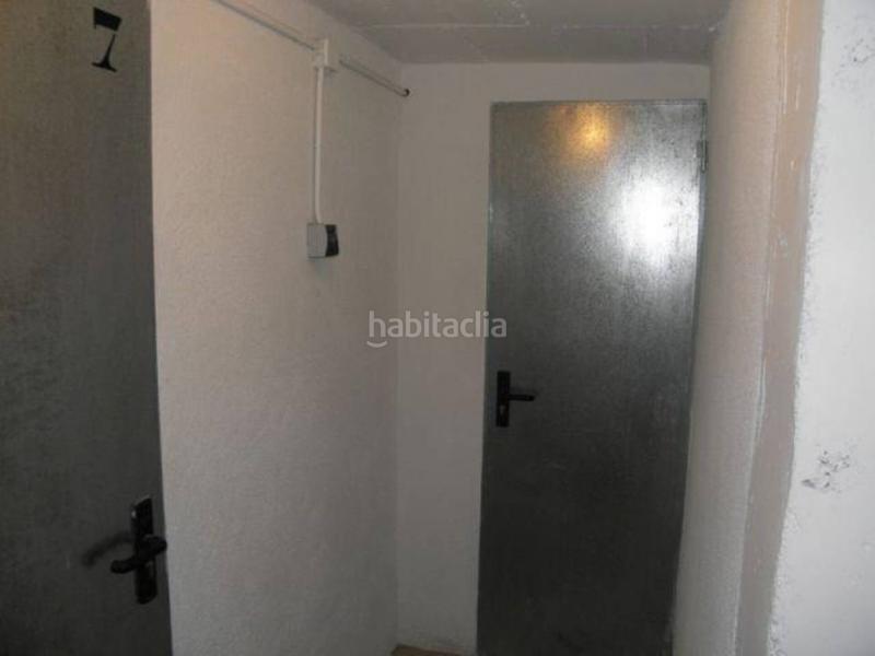 Foto 4b17f82d-29aa-427e-aa2c-76aa7d84bf30. Car parking in Manlleu