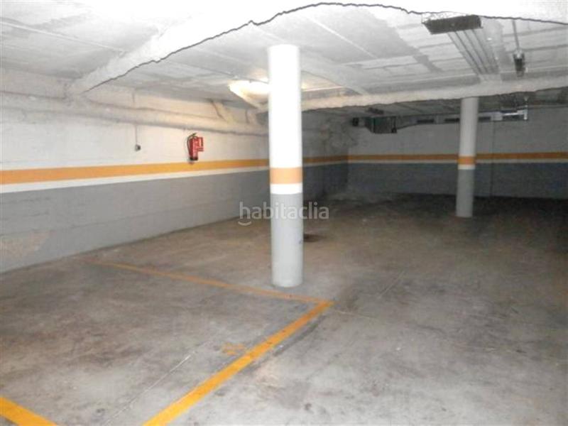 Foto 670ea9e5-0ee9-4208-b557-a4b6ef2d6a06. Car parking in Manlleu