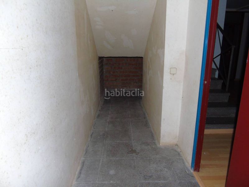 Foto 68556dc2-6a6b-4643-98e9-3aed3775b915. Local comercial a Olot