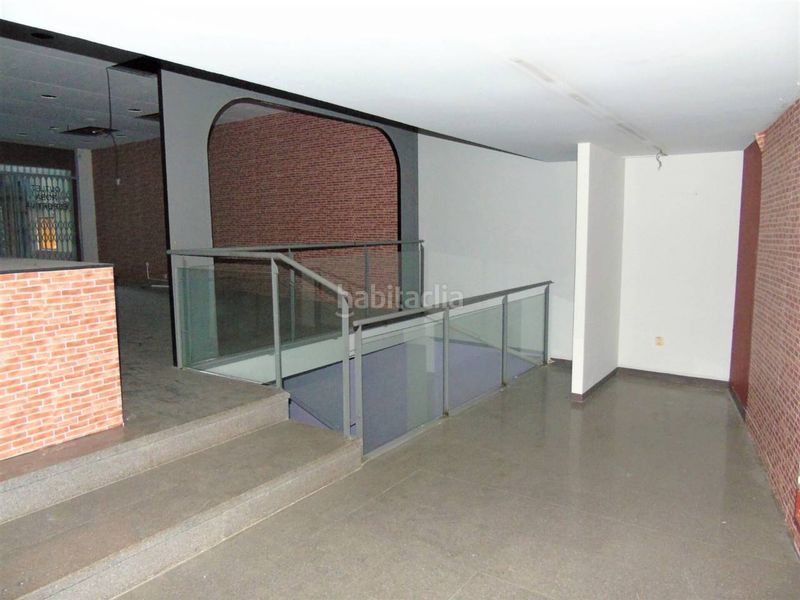 Foto a68bcea2-edae-4cf5-8989-76ca23fe39e8. Local comercial a Olot