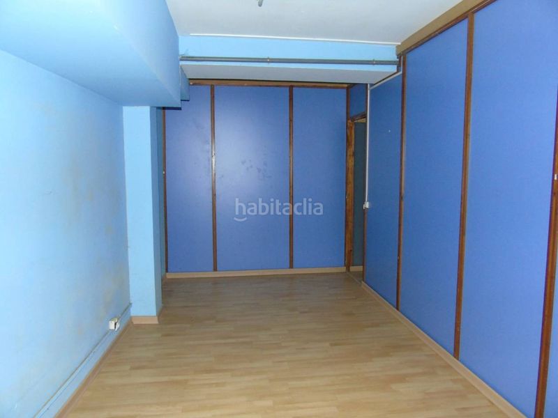 Foto a7c78a1b-0f59-4cc3-a7cc-49f1b1bacfb6. Local comercial a Olot