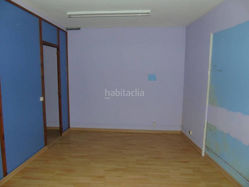 Foto dfc7bc63-1259-4c3c-b347-12628f35693a. Local comercial a Olot