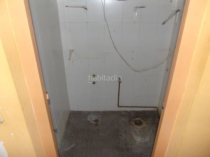 Foto e1cb943b-bc76-4022-bbc6-5d4d5000b9a7. Local comercial a Olot
