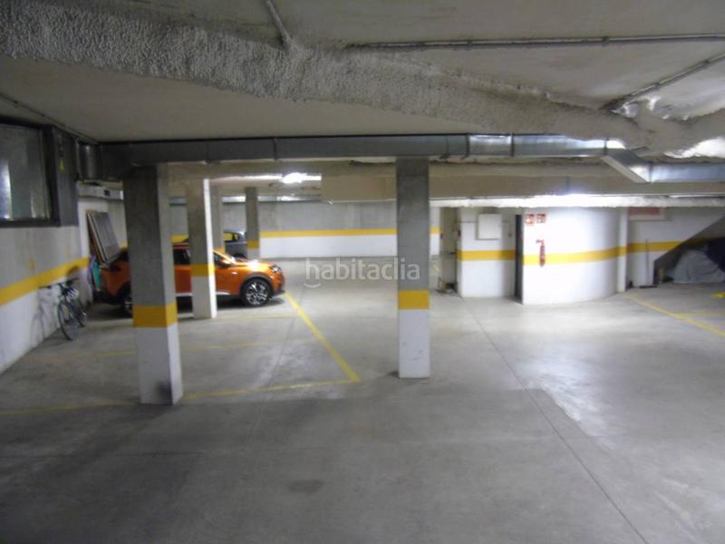 Foto 58d0ba50-390c-4059-ab89-35294baa092d. Car parking in Manlleu