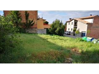 Rural plot in Masies de Roda (Les). Solar residencial plurifamiliar