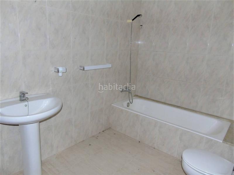 Foto 8546f9ea-5894-4009-ae22-8ad1dce3d8f3. Local comercial a Tona