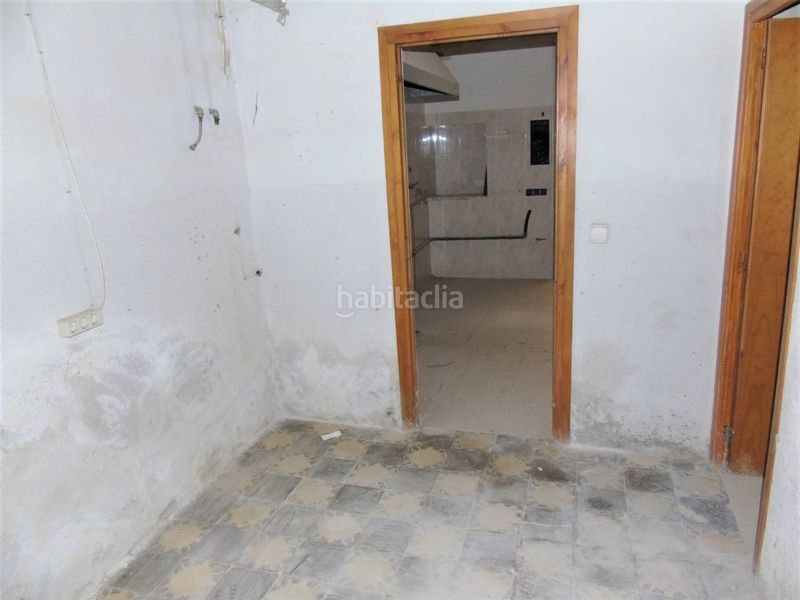Foto b238490e-a221-42ef-8b41-70b489c7013a. Local comercial a Tona