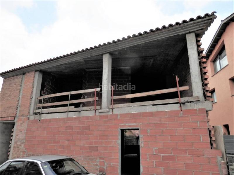 Foto 41ca9c5b-b30d-4502-8f33-cd2621542657. Édifice dans Torelló