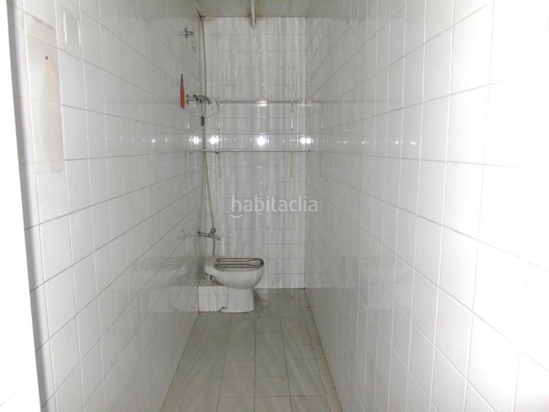 Foto e3d8c6d7-edf8-48a6-ae04-e420bb5bbb2f. Local comercial a Manlleu