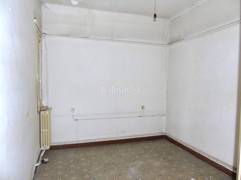 Foto 9844c839-1ec3-4c57-900b-68893f324568. Edifici a Manlleu