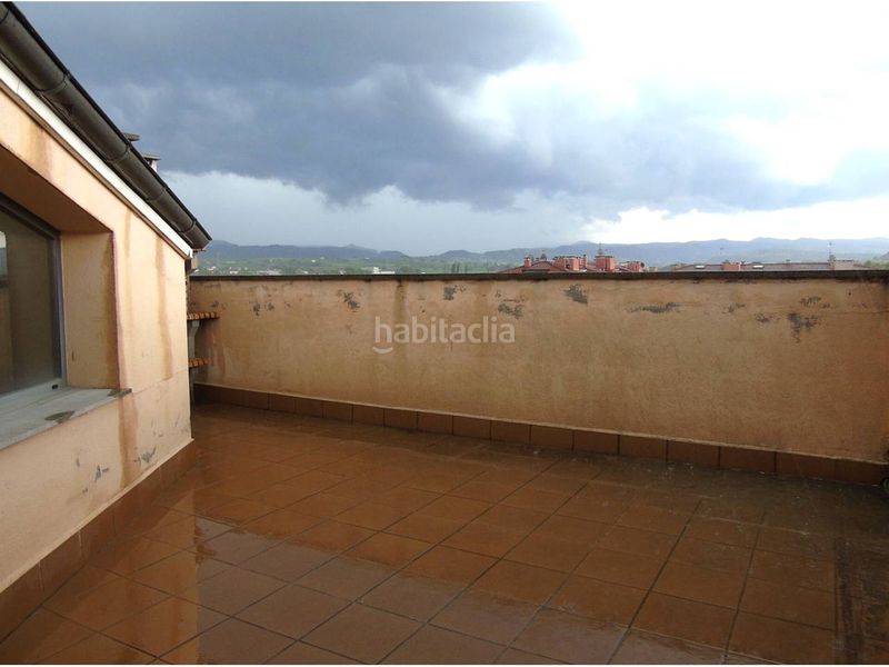 Foto 1c953a90-6420-47c3-ba01-8a477bf94648. Dúplex amb calefacció a Manlleu