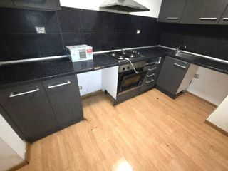 Etagenwohnung in Centelles. Oportunidad!!!
