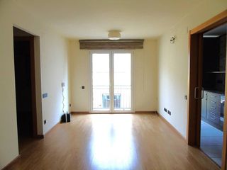 Flat in Sant Martí de Centelles. Oportunidad!!!