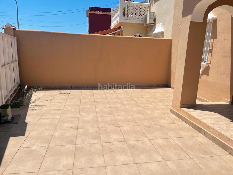 Foto b1b9ecba-7a37-47e0-ab09-c3b09f0d7a5c. Casa bifamiliare con camino parcheggio in Fuente Alegre - El Chaparral - Los Morales Málaga