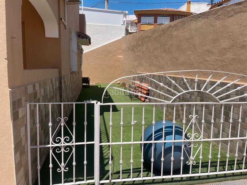 Foto e5b38e18-5805-4d9b-b3b2-50504653053d. Casa bifamiliare con camino parcheggio in Fuente Alegre - El Chaparral - Los Morales Málaga