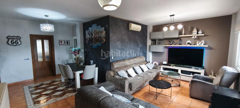 Foto 28d3b6b0-990e-4402-beb0-2cf70b3d001d. Casa adosada chalet adosado en zona muy tranquila en Málaga