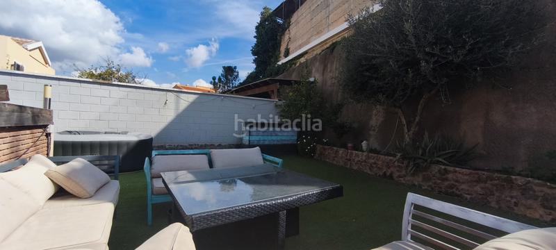 Foto 8444f945-ca7f-41b1-9f23-45ee802bdb3f. Casa adosada chalet adosado en zona muy tranquila en Málaga