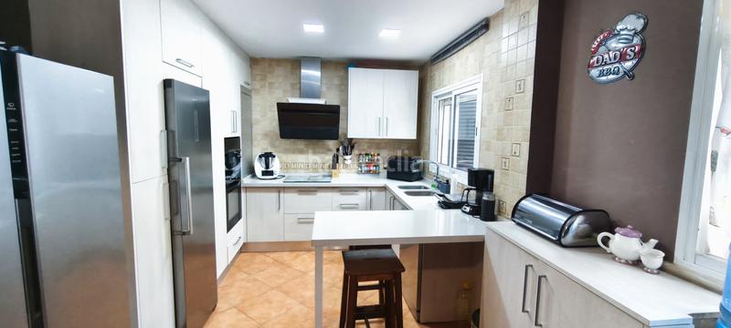 Foto b35fd6ef-4549-4fc3-9eda-23d50d58f180. Casa adosada chalet adosado en zona muy tranquila en Málaga