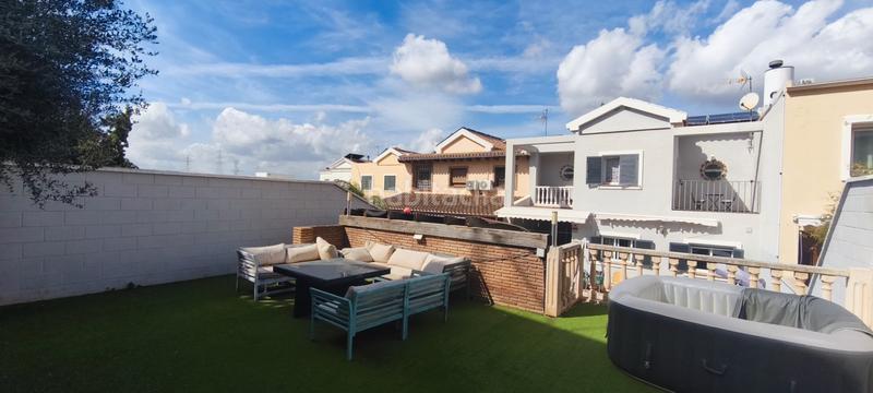 Foto c08f32fe-0aba-4b4b-8035-38872d248b6e. Casa adosada chalet adosado en zona muy tranquila en Málaga