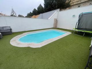 Reihenhaus in Distrito Zeta - Recinto Ferial Cortijo de Torres. ¡¡¡ oportunidad !!!