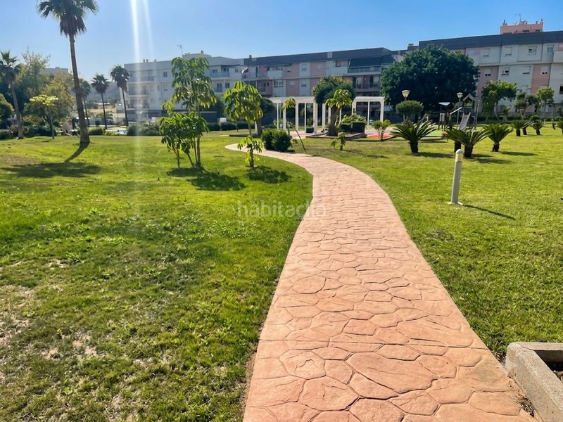 Foto a15fd90b-c392-4f30-8c27-e5c3d4910052. Pis amb aparcament piscina a Santa Isabel Málaga