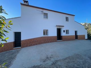 Masía en Almogía