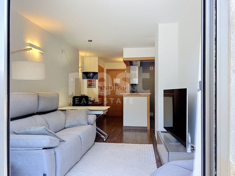 Foto e514ea50-8bbf-4b2c-984e-5d43b5d3d590. Apartament amb aparcament a L´Aldosa-Ransol Canillo