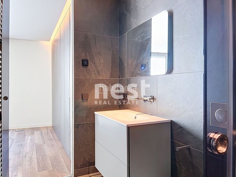 Foto 20fc8e65-57e7-41b8-8976-a6920d4e55f7. Rent apartment in avinguda meritxell 29 in Centro Andorra la Vella