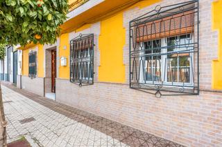 Xalet  Avenida de la constitución. Espectacular casa de 447 mts² convertible en dos (garaje y patio