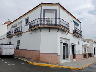 Location Local commercial  Calle cristóbal colón. Local listo para entrar en pleno centro de bollullos de la mitac