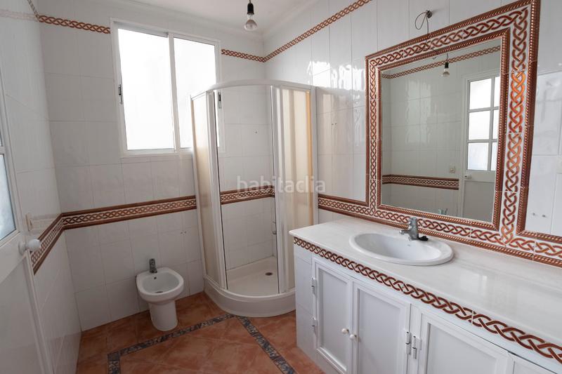 Foto 2efb85b8-7bf0-45f1-8243-97d99b2b3cac. Casa espectacular casa a la venta en calle larga ! en Bollullos de la Mitación
