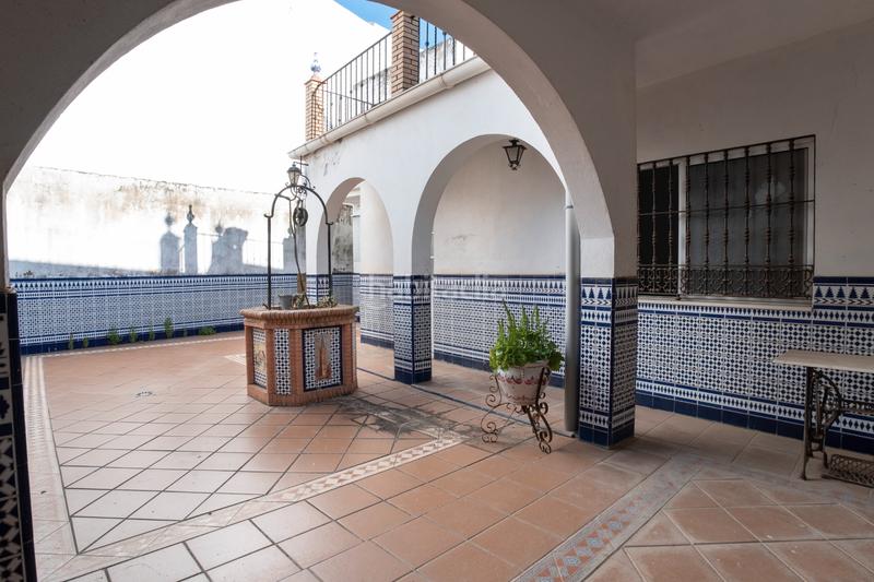 Foto d9725618-3047-4813-b484-7d8dad792e91. Casa espectacular casa a la venta en calle larga ! en Bollullos de la Mitación