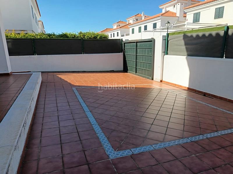 Foto 03270f3b-b56a-4403-bd37-fd09ba080fbc. Casa adosada espectacular casa pareada con piscina comunitaria a la venta – cartaya (urb. los enebros) lista para entrar a vivir en El Rompido