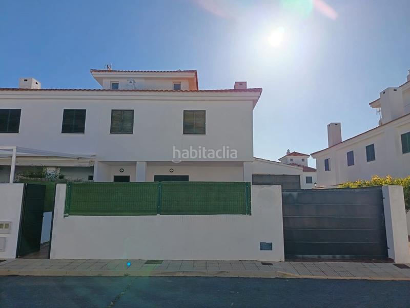 Foto 723da060-bbdd-40f4-9ca8-abd2cb4693f8. Casa adosada espectacular casa pareada con piscina comunitaria a la venta – cartaya (urb. los enebros) lista para entrar a vivir en El Rompido