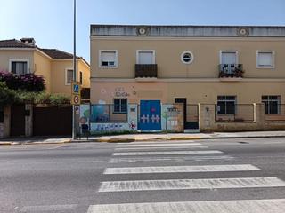 Location Local commercial  Calle genil. ¡oportunidad única de alquiler! amplio local comercial en excele