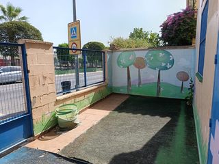 Miete Geschäftsraum  Calle genil. ¡oportunidad única de alquiler! amplio local comercial en excele