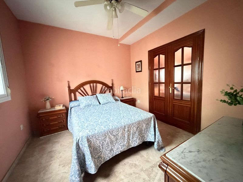 Foto 03b7b401-fbbe-47a4-b683-acdf049d93cb. Casa a schiera con parcheggio in Bollullos de la Mitación