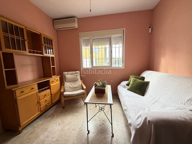 Foto 236aaa79-5177-4748-b9dd-e4d87c678a58. Casa a schiera con parcheggio in Bollullos de la Mitación