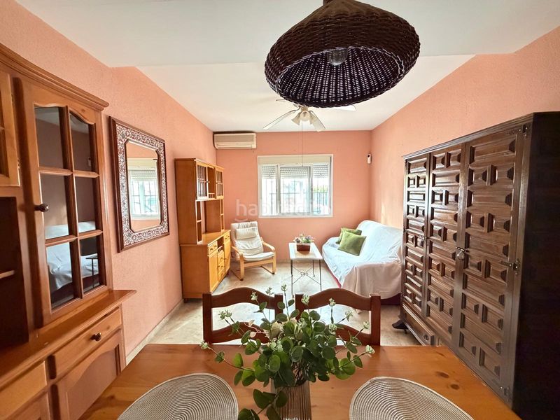 Foto 903d7665-5cb1-4e21-a4ac-3c66c218dea5. Casa a schiera con parcheggio in Bollullos de la Mitación