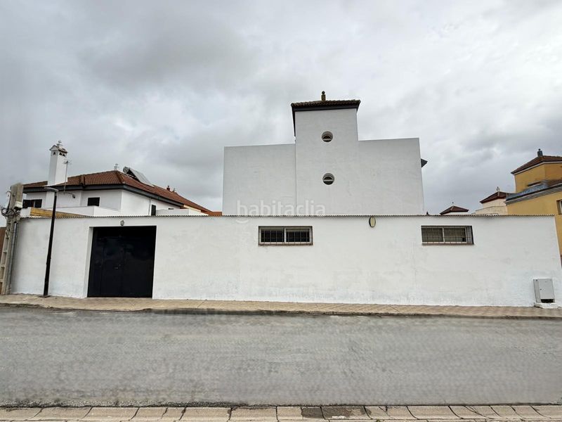Foto ac675961-6f97-4f08-8e7c-c0310b519480. Casa a schiera con parcheggio in Bollullos de la Mitación