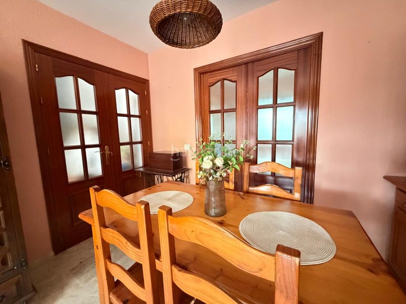 Foto c88a279e-3482-4444-a333-1c786aa01a7e. Casa a schiera con parcheggio in Bollullos de la Mitación