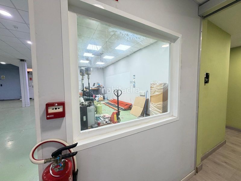 Foto 73bdf1d0-c0a0-47d8-ab96-ac941a1f7e71. Industrial building in avenida umbrete 84 in Bollullos de la Mitación