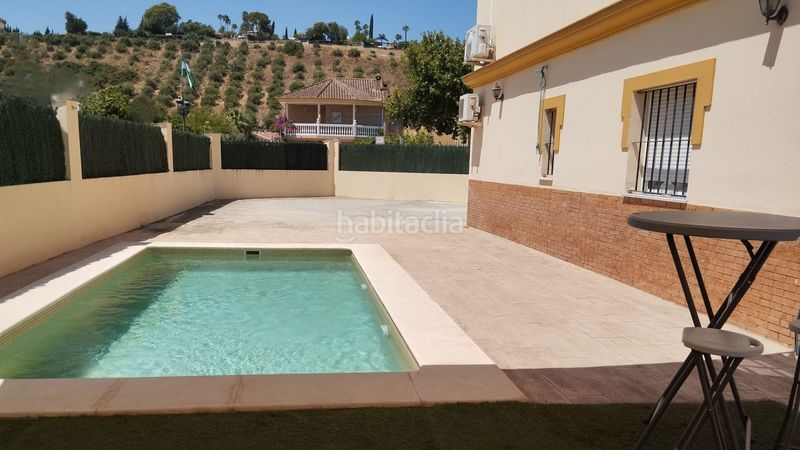 Foto 15c41f48-f52a-4526-a718-6c9c07772eed. Xalet amb aparcament piscina a Gelves