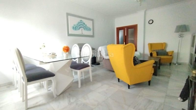 Foto 7eeb34ff-7c68-4fa0-b3f3-392362332004. Xalet amb aparcament piscina a Gelves